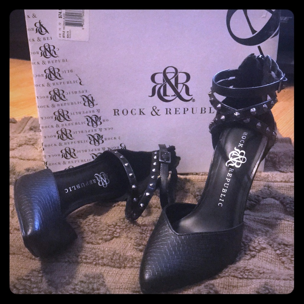 Rock & Republic black studded heels